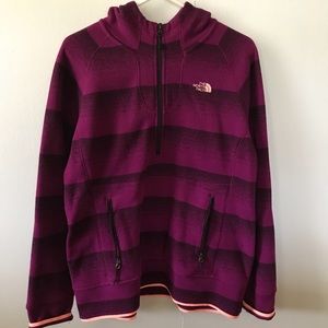North face pullover